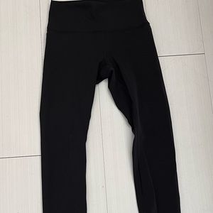 Black Lululemon Wunder Train 25” Legging
